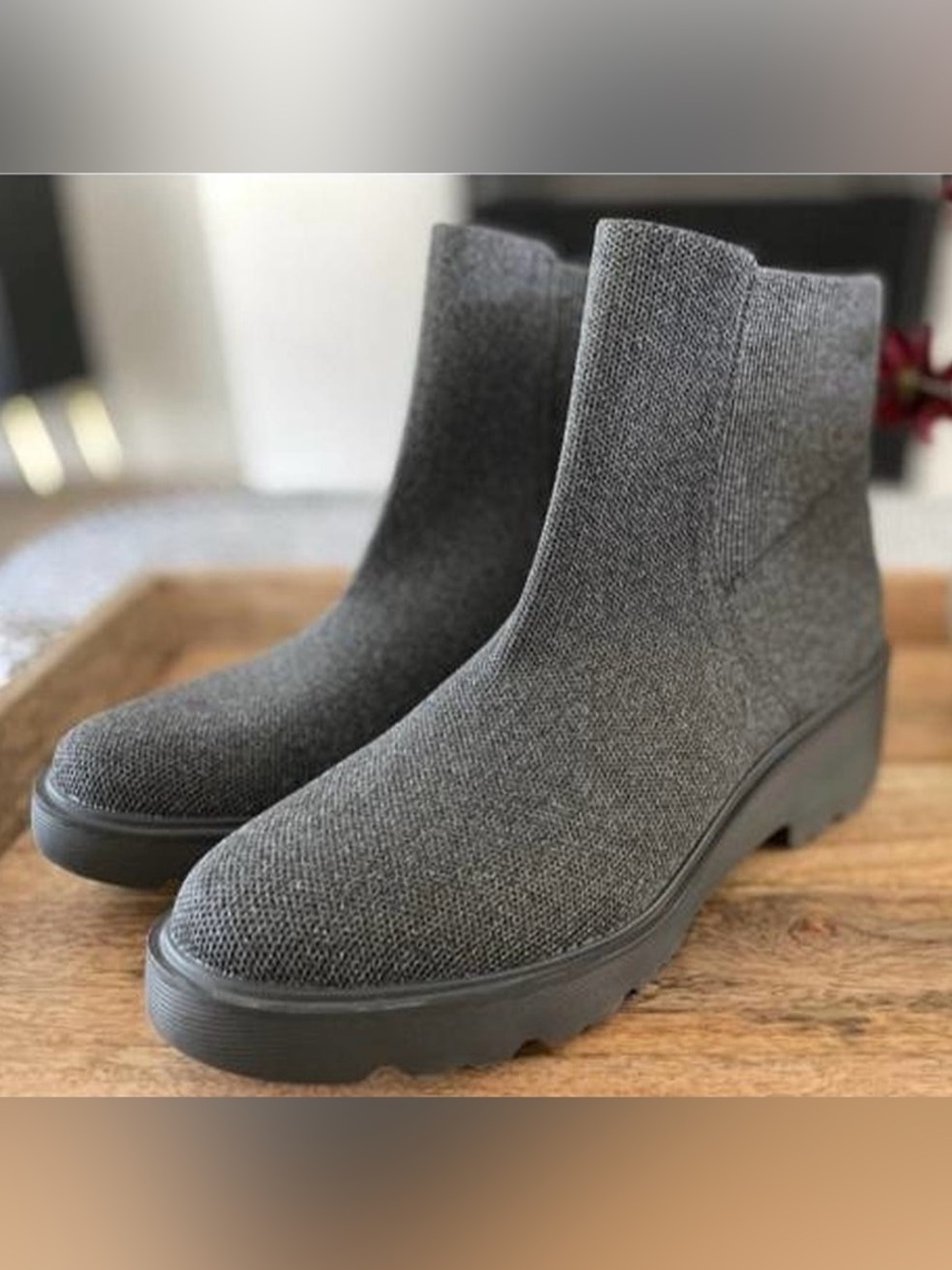 Vivaia Everly Boots Gray Size 11 V-Pro Walksole Water Repellent Pull On